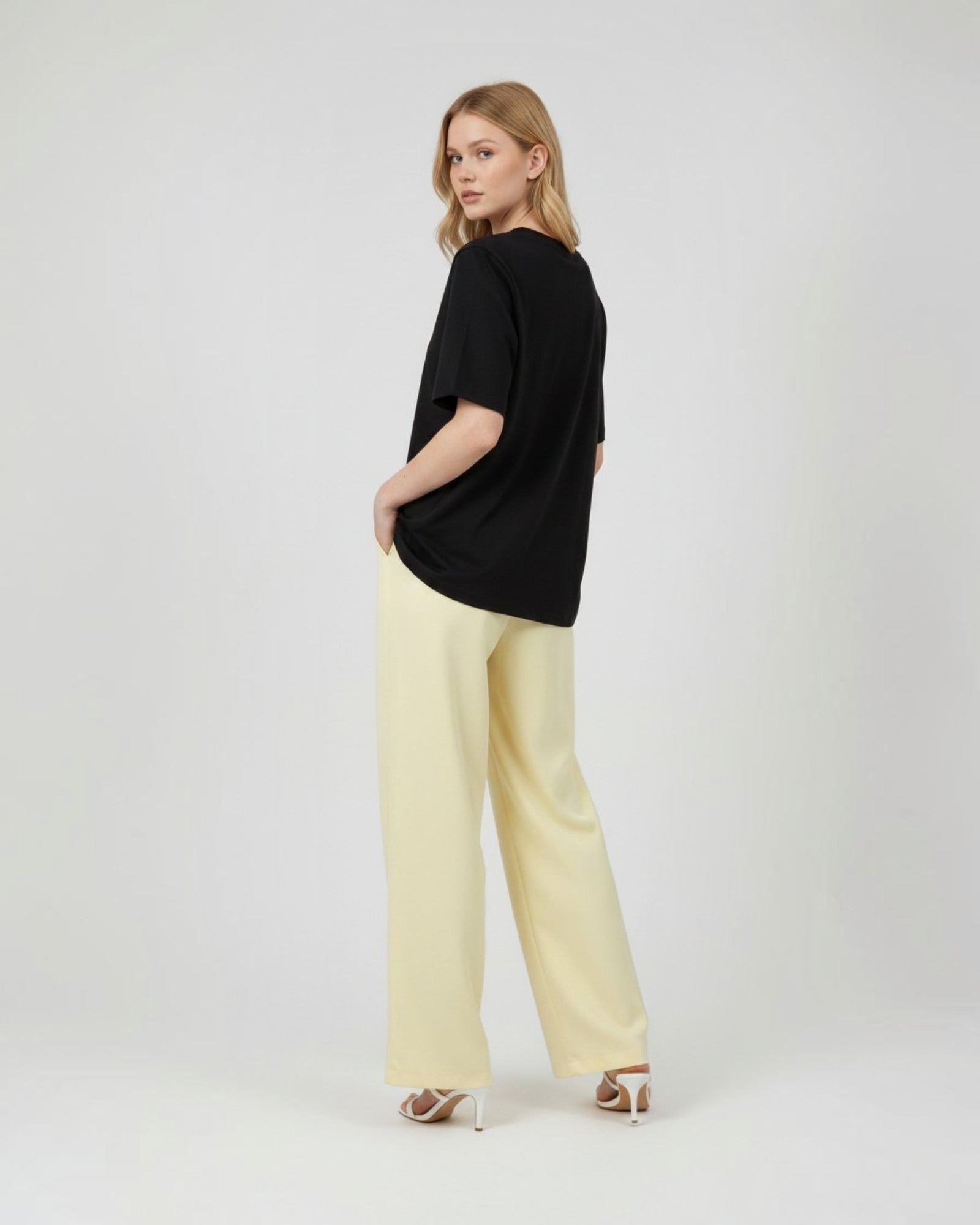 Lavin T-Shirt Viore Collection